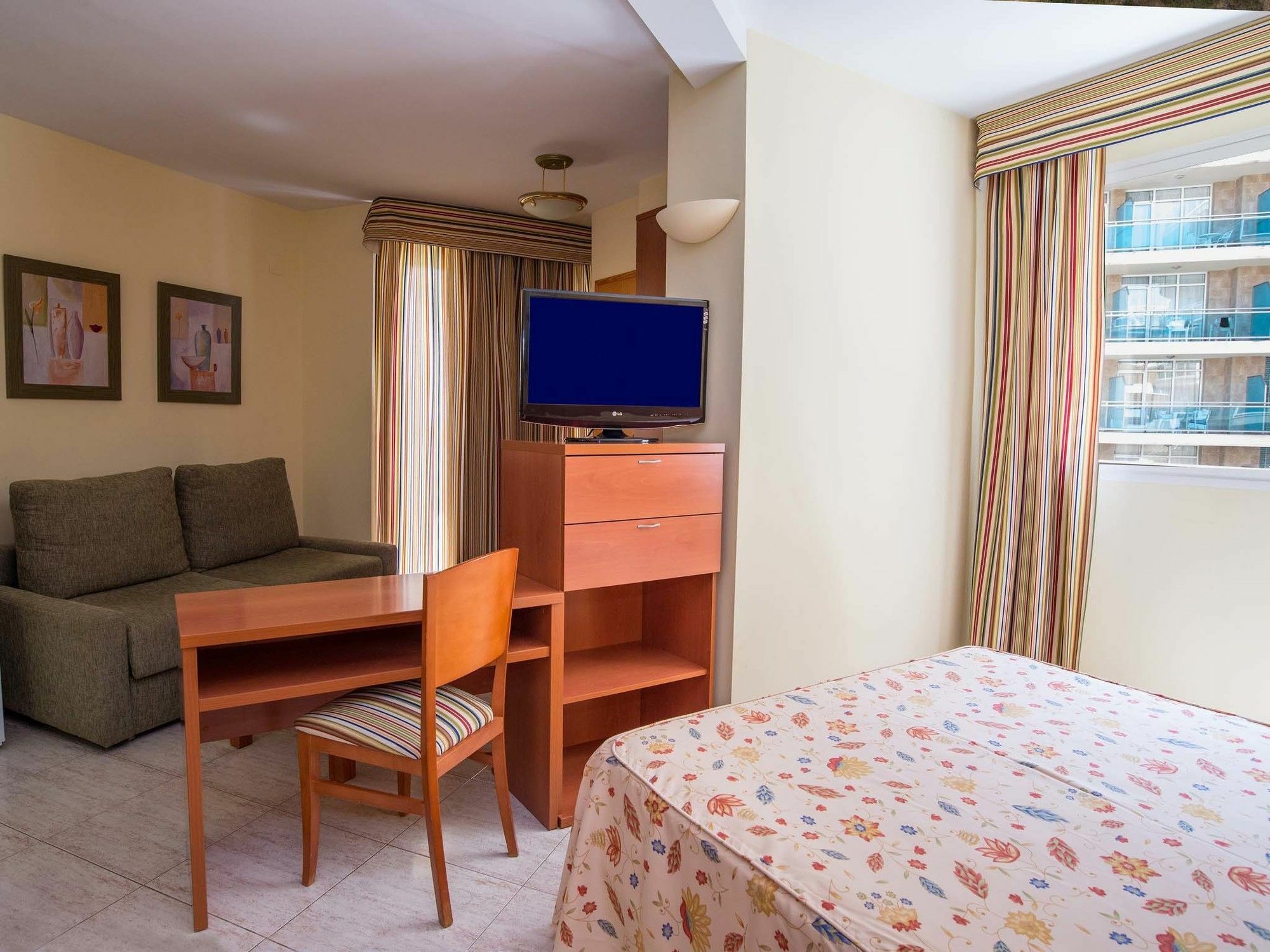 Apartment Estudios Rh *